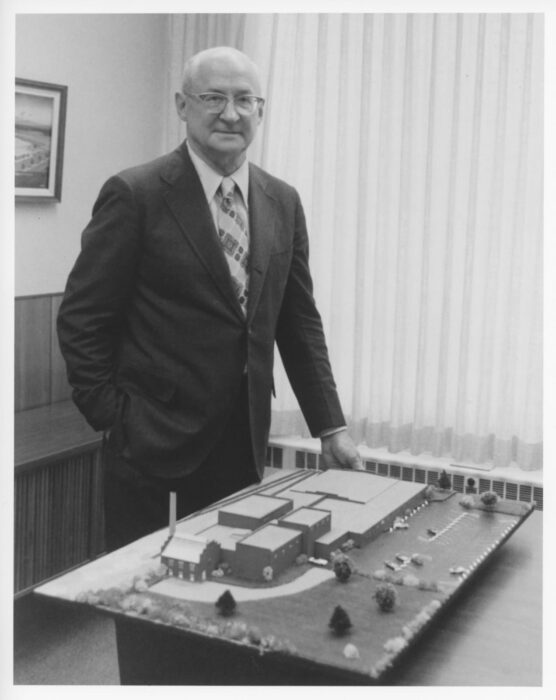La-Z-Boy, March 15, 1998: Edwin J Shoemaker dies